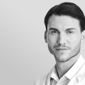 Dr. med. Rouben Czwikla bei S-thetic